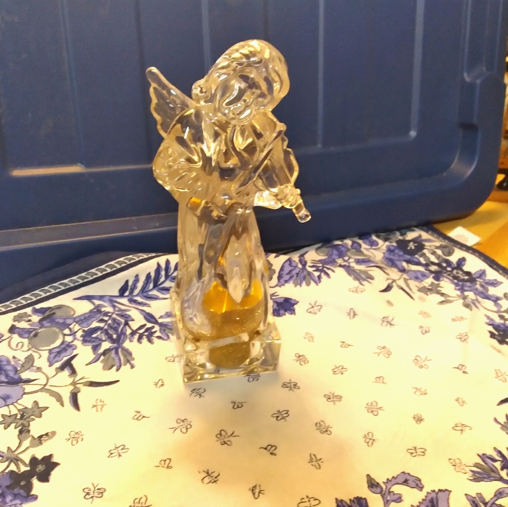 Mikasa Crystal Angel Herald Collection Angelic Vio